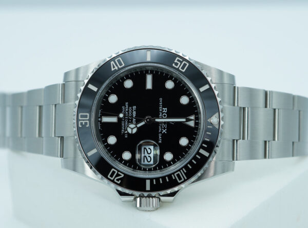 Rolex 126610LN SUBMARINER DATE 41 NEW MODEL 2024 WARRANTY COMPLETE SET - Image 8