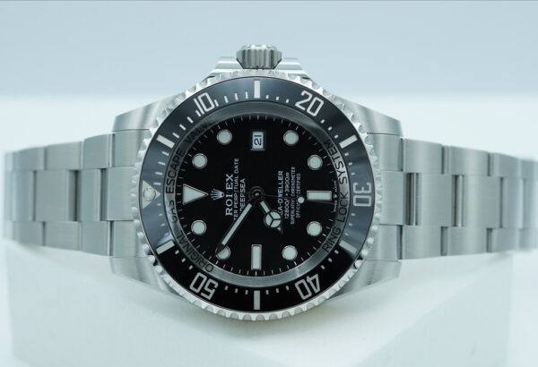 Rolex 126660 DEEPSEA SEA-DWELLER BLACK DIAL 2022 WARRANTY FULL SET - Image 10