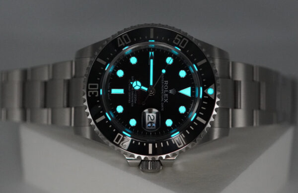 Rolex 126600 SEA-DWELLER 43 CYCLOPS RED TEXT 2022 WARRANTY FULL SET - Image 11