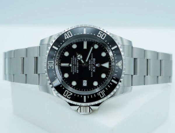 Rolex 126660 DEEPSEA SEA-DWELLER BLACK DIAL 2022 WARRANTY FULL SET - Image 9