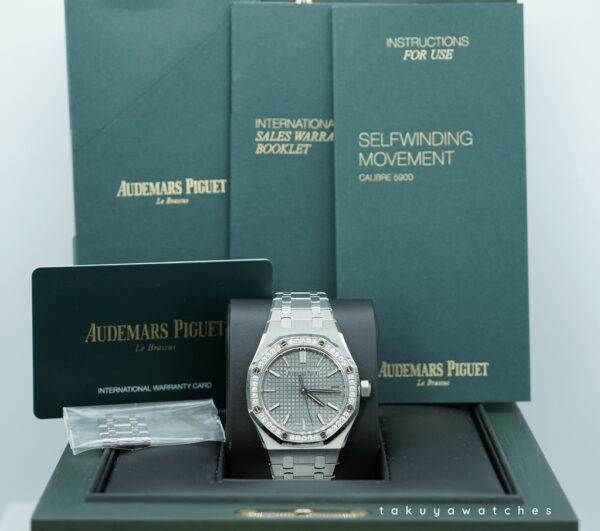 Audemars PIGUET ROYAL OAK 15551ST 50TH ANNIVERSARY GREY DIAL DIAMOND BEZEL 37MM FULL SET - Image 2