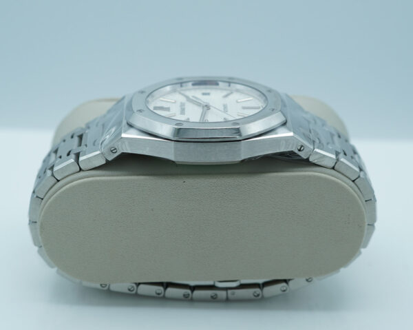 Audemars PIGUET ROYAL OAK 15300ST WHITE DIAL 39MM SERVICED WARRANTY FULL SET - Image 4