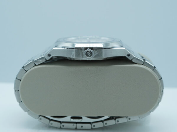 Audemars PIGUET ROYAL OAK 15300ST WHITE DIAL 39MM SERVICED WARRANTY FULL SET - Image 3