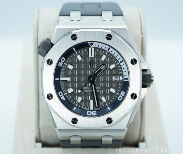 Audemars PIGUET ROYAL OAK OFFSHORE DIVER 15720ST GREY DIAL 2023 WARRANTY FULL SET