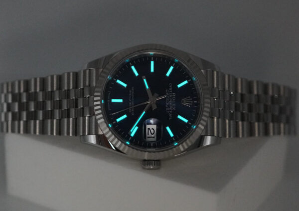 Rolex 126234 DATEJUST 36 FLUTED BEZEL BLUE DIAL JUBILEE BAND WARRANTY FULL SET - Image 11