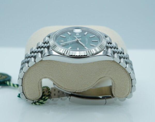 BRAND NEW Rolex 126334 DATEJUST 41 FLUTED BEZEL MINT GREEN DIAL JUBILEE BAND 2025 FULL SET - Image 4