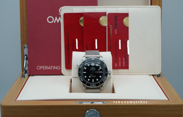 Omega SEAMASTER DIVER 300M STAINLESS STEEL BLACK BEZEL 2025 MODEL FULL SET - Image 2