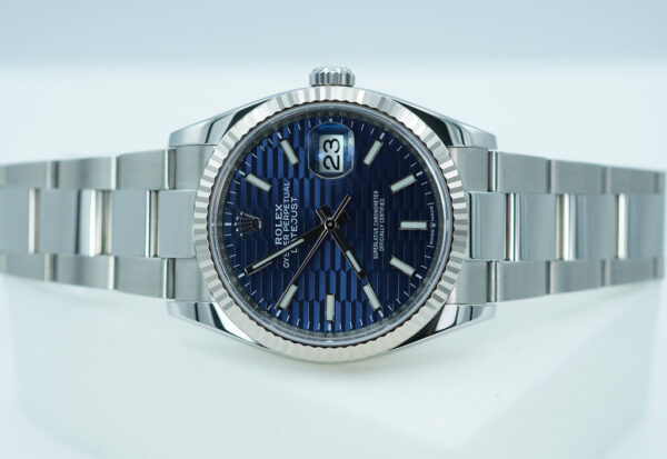 Rolex 126234 DATEJUST 36 FLUTED BEZEL BLUE MOTIF DIAL 2021 WARRANTY FULL SET - Image 10