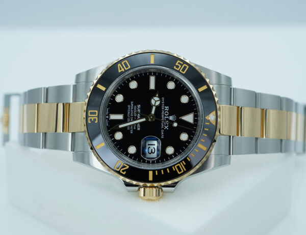 Rolex 126613LN SUBMARINER 18K YELLOW GOLD STEEL BLACK DIAL 2025 FULL SET - Image 9