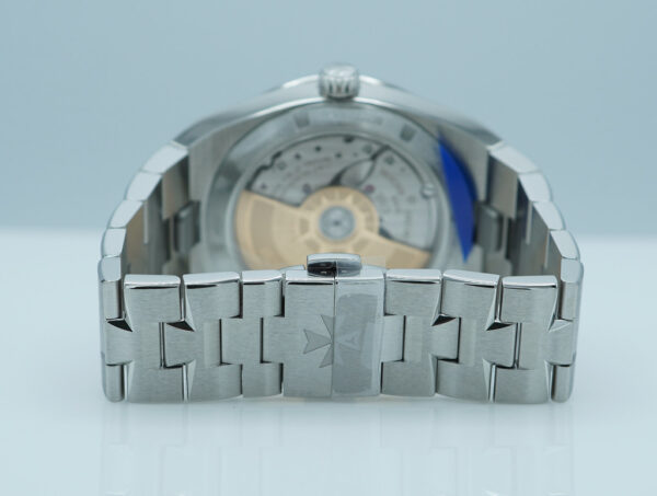 BRAND NEW Vacheron CONSTANTIN OVERSEAS 4520V STAINLESS STEEL BLUE DIAL NEW MODEL 2025 FULL SET - Image 7