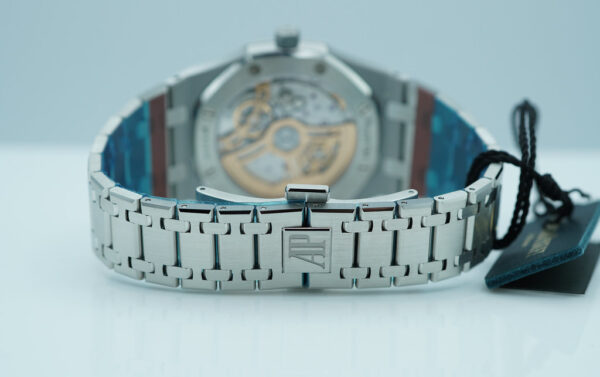 BRAND NEW  AUDEMARS PIGUET ROYAL OAK JUMBO 16202ST BLUE DIAL 2025 FULL SET - Image 8